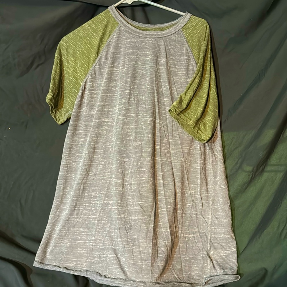 Fission short sleeve T-shirt, men’s XL green and gray